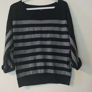 Express quarter sleeved sweater